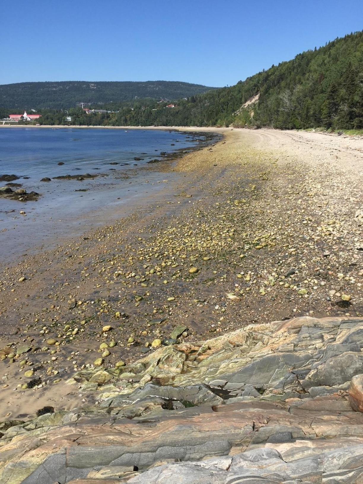 Hotel Le Pionnier Tadoussac Exterior photo